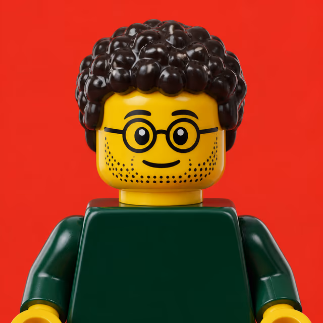 Lego Dasselbe Gesicht als Klemmbaustein-Minifigur aus glänzendem Kunststoff vor Rot
